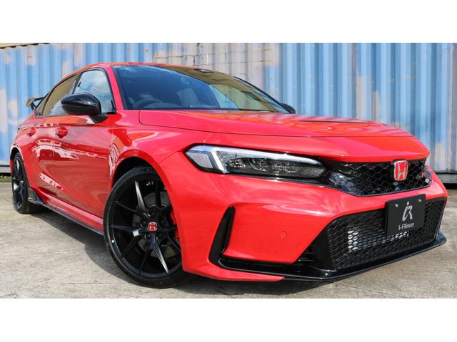 シビック タイプＲ　レーシングブラックパッケージ　ホンダセンシング　純正ナビ　フルセグＴＶ　バックモニター　ブラインドスポット　ＬＥＤヘッドライト　ＥＴＣ　ワイヤレス充電　純正１９インチＡＷ（5枚目）