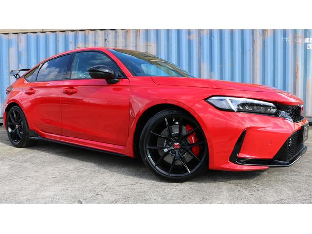 シビック タイプＲ　レーシングブラックパッケージ　ホンダセンシング　純正ナビ　フルセグＴＶ　バックモニター　ブラインドスポット　ＬＥＤヘッドライト　ＥＴＣ　ワイヤレス充電　純正１９インチＡＷ（12枚目）