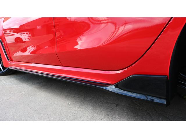 シビック タイプＲ　レーシングブラックパッケージ　ホンダセンシング　純正ナビ　フルセグＴＶ　バックモニター　ブラインドスポット　ＬＥＤヘッドライト　ＥＴＣ　ワイヤレス充電　純正１９インチＡＷ（16枚目）