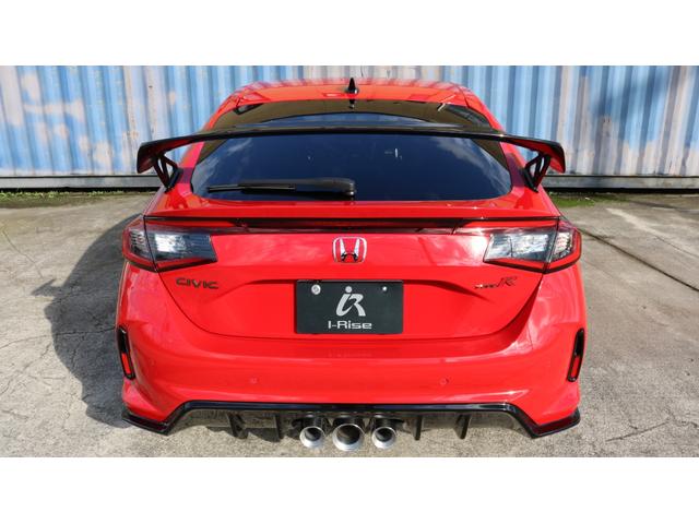 シビック タイプＲ　レーシングブラックパッケージ　ホンダセンシング　純正ナビ　フルセグＴＶ　バックモニター　ブラインドスポット　ＬＥＤヘッドライト　ＥＴＣ　ワイヤレス充電　純正１９インチＡＷ（20枚目）