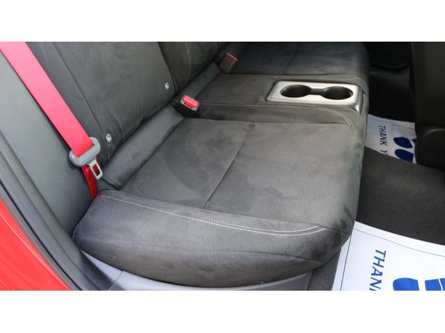 シビック タイプＲ　レーシングブラックパッケージ　ホンダセンシング　純正ナビ　フルセグＴＶ　バックモニター　ブラインドスポット　ＬＥＤヘッドライト　ＥＴＣ　ワイヤレス充電　純正１９インチＡＷ（42枚目）