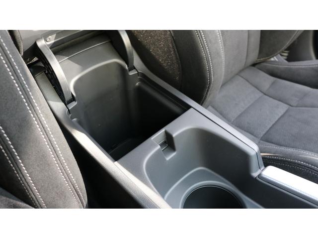 シビック タイプＲ　レーシングブラックパッケージ　ホンダセンシング　純正ナビ　フルセグＴＶ　バックモニター　ブラインドスポット　ＬＥＤヘッドライト　ＥＴＣ　ワイヤレス充電　純正１９インチＡＷ（71枚目）