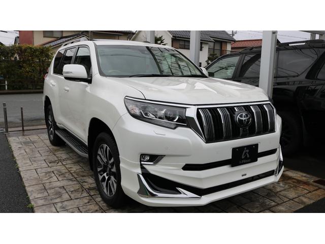 ���f���X�^�@�t�����g�X�|�C���[