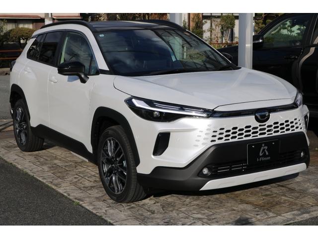 カローラクロス ハイブリッド　Ｚ　◆パノラマルーフ◆パノラミックビューモニター◆アダブティブハイビームシステム◆ブラインドスポットモニター◆ステアリングヒーター◆ＬＥＤリヤフォグランプ◆シートヒーター◆おくだけ充電◆ＥＴＣ２．０（8枚目）