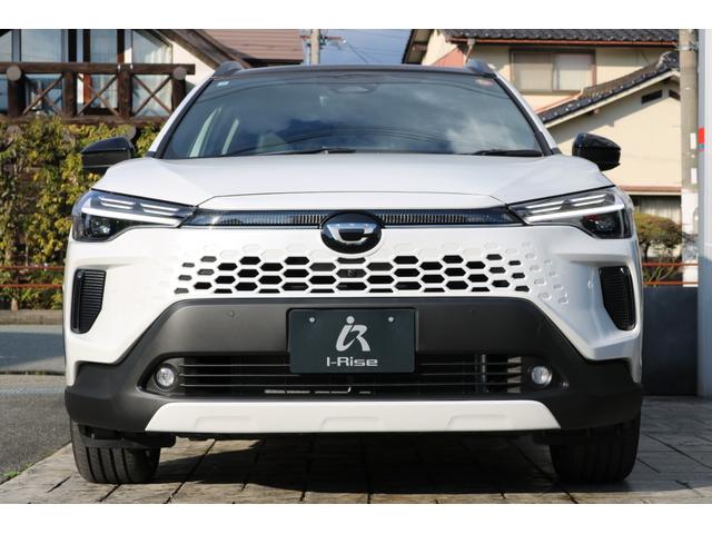 カローラクロス ハイブリッド　Ｚ　◆パノラマルーフ◆パノラミックビューモニター◆アダブティブハイビームシステム◆ブラインドスポットモニター◆ステアリングヒーター◆ＬＥＤリヤフォグランプ◆シートヒーター◆おくだけ充電◆ＥＴＣ２．０（9枚目）