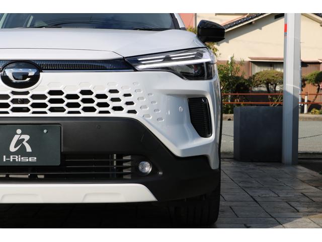 カローラクロス ハイブリッド　Ｚ　◆パノラマルーフ◆パノラミックビューモニター◆アダブティブハイビームシステム◆ブラインドスポットモニター◆ステアリングヒーター◆ＬＥＤリヤフォグランプ◆シートヒーター◆おくだけ充電◆ＥＴＣ２．０（11枚目）