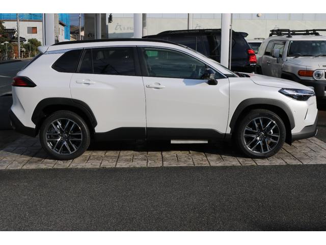 カローラクロス ハイブリッド　Ｚ　◆パノラマルーフ◆パノラミックビューモニター◆アダブティブハイビームシステム◆ブラインドスポットモニター◆ステアリングヒーター◆ＬＥＤリヤフォグランプ◆シートヒーター◆おくだけ充電◆ＥＴＣ２．０（16枚目）