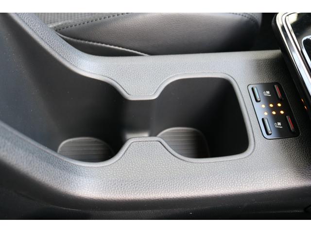 カローラクロス ハイブリッド　Ｚ　◆パノラマルーフ◆パノラミックビューモニター◆アダブティブハイビームシステム◆ブラインドスポットモニター◆ステアリングヒーター◆ＬＥＤリヤフォグランプ◆シートヒーター◆おくだけ充電◆ＥＴＣ２．０（37枚目）