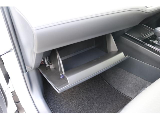 カローラクロス ハイブリッド　Ｚ　◆パノラマルーフ◆パノラミックビューモニター◆アダブティブハイビームシステム◆ブラインドスポットモニター◆ステアリングヒーター◆ＬＥＤリヤフォグランプ◆シートヒーター◆おくだけ充電◆ＥＴＣ２．０（47枚目）