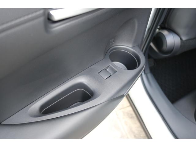 カローラクロス ハイブリッド　Ｚ　◆パノラマルーフ◆パノラミックビューモニター◆アダブティブハイビームシステム◆ブラインドスポットモニター◆ステアリングヒーター◆ＬＥＤリヤフォグランプ◆シートヒーター◆おくだけ充電◆ＥＴＣ２．０（49枚目）