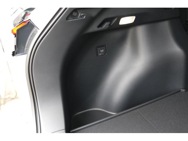 カローラクロス ハイブリッド　Ｚ　◆パノラマルーフ◆パノラミックビューモニター◆アダブティブハイビームシステム◆ブラインドスポットモニター◆ステアリングヒーター◆ＬＥＤリヤフォグランプ◆シートヒーター◆おくだけ充電◆ＥＴＣ２．０（59枚目）