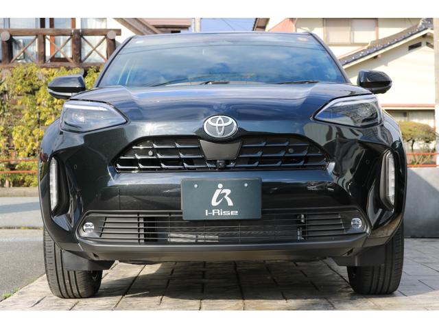 ヤリスクロス ハイブリッドＺ　◆アダプティブハイビームシステム◆カラーヘッドアップディスプレイ◆寒冷地仕様◆ハンズフリーパワーバックドア◆トヨタＴＭ＋ＰＶＭ＋ＰＫＳＢ◆バイカラーＬＥＤフォグランプ◆フロアマット（9枚目）