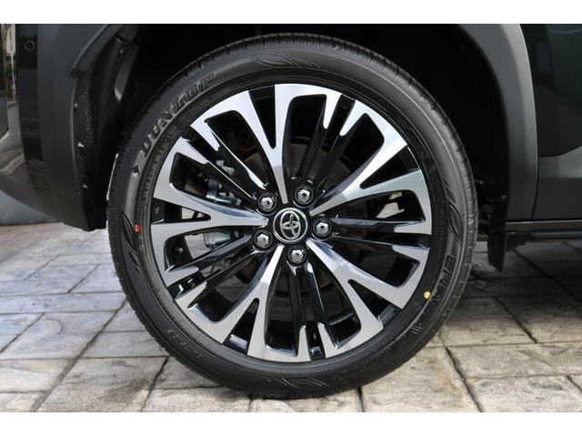 ヤリスクロス ハイブリッドＺ　◆アダプティブハイビームシステム◆カラーヘッドアップディスプレイ◆寒冷地仕様◆ハンズフリーパワーバックドア◆トヨタＴＭ＋ＰＶＭ＋ＰＫＳＢ◆バイカラーＬＥＤフォグランプ◆フロアマット（21枚目）