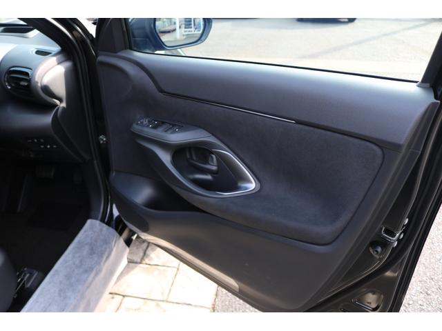 ヤリスクロス ハイブリッドＺ　◆アダプティブハイビームシステム◆カラーヘッドアップディスプレイ◆寒冷地仕様◆ハンズフリーパワーバックドア◆トヨタＴＭ＋ＰＶＭ＋ＰＫＳＢ◆バイカラーＬＥＤフォグランプ◆フロアマット（24枚目）