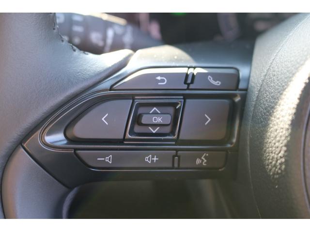 ヤリスクロス ハイブリッドＺ　◆アダプティブハイビームシステム◆カラーヘッドアップディスプレイ◆寒冷地仕様◆ハンズフリーパワーバックドア◆トヨタＴＭ＋ＰＶＭ＋ＰＫＳＢ◆バイカラーＬＥＤフォグランプ◆フロアマット（31枚目）