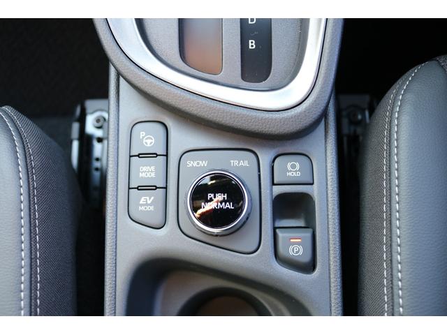 ヤリスクロス ハイブリッドＺ　◆アダプティブハイビームシステム◆カラーヘッドアップディスプレイ◆寒冷地仕様◆ハンズフリーパワーバックドア◆トヨタＴＭ＋ＰＶＭ＋ＰＫＳＢ◆バイカラーＬＥＤフォグランプ◆フロアマット（47枚目）