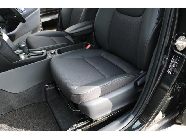 ヤリスクロス ハイブリッドＺ　◆アダプティブハイビームシステム◆カラーヘッドアップディスプレイ◆寒冷地仕様◆ハンズフリーパワーバックドア◆トヨタＴＭ＋ＰＶＭ＋ＰＫＳＢ◆バイカラーＬＥＤフォグランプ◆フロアマット（51枚目）