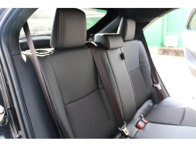 ヤリスクロス ハイブリッドＺ　◆アダプティブハイビームシステム◆カラーヘッドアップディスプレイ◆寒冷地仕様◆ハンズフリーパワーバックドア◆トヨタＴＭ＋ＰＶＭ＋ＰＫＳＢ◆バイカラーＬＥＤフォグランプ◆フロアマット（56枚目）