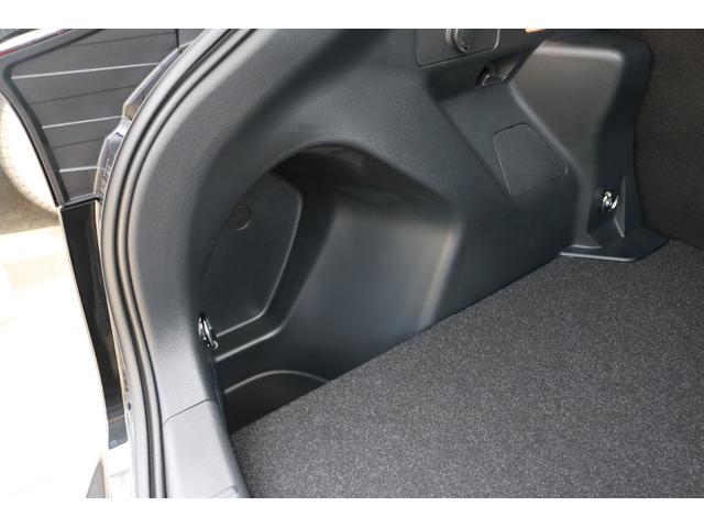 ヤリスクロス ハイブリッドＺ　◆アダプティブハイビームシステム◆カラーヘッドアップディスプレイ◆寒冷地仕様◆ハンズフリーパワーバックドア◆トヨタＴＭ＋ＰＶＭ＋ＰＫＳＢ◆バイカラーＬＥＤフォグランプ◆フロアマット（59枚目）