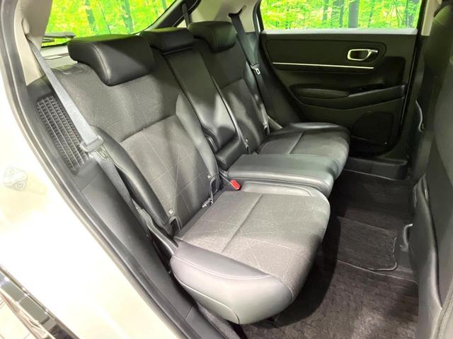 ヴェゼル ｅ：ＨＥＶ　Ｚ　純正９型ナビ　バックカメラ　ホンダセンシング　前席シートヒーター　ブラインドスポットモニター　パワーバックドア　シーケンシャルターンランプ　ステアリングヒーター　ＥＴＣ　ドラレコ純正１８インチアルミ（9枚目）