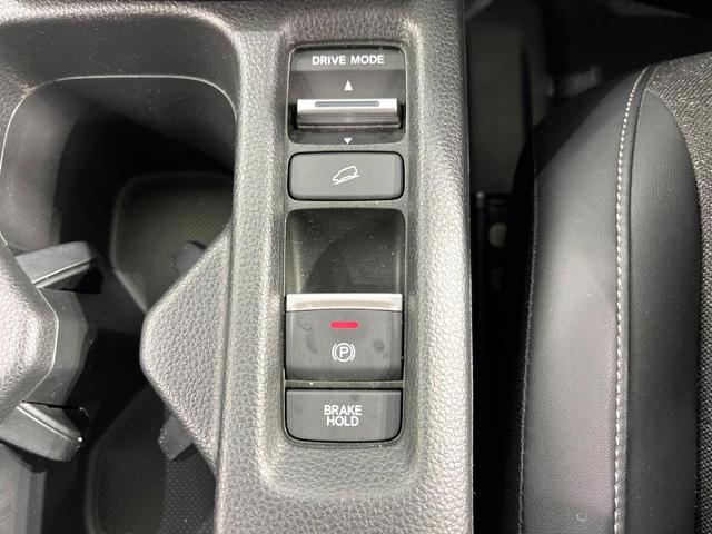 ヴェゼル ｅ：ＨＥＶ　Ｚ　純正９型ナビ　バックカメラ　ホンダセンシング　前席シートヒーター　ブラインドスポットモニター　パワーバックドア　シーケンシャルターンランプ　ステアリングヒーター　ＥＴＣ　ドラレコ純正１８インチアルミ（56枚目）