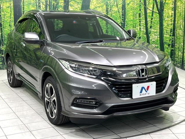 ヴェゼル ハイブリッドＺ・ホンダセンシング　純正８型ナビ　バックカメラ　前席シートヒーター　電動パーキングブレーキ　ＬＥＤヘッド＆フォグランプ　スマートキー　Ｂｌｕｅｔｏｏｔｈ再生　ＥＴＣ　ドライブレコーダー　純正１７インチアルミ　禁煙車（16枚目）