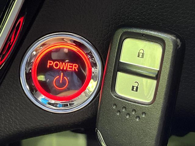 ヴェゼル ハイブリッドＺ・ホンダセンシング　純正８型ナビ　バックカメラ　前席シートヒーター　電動パーキングブレーキ　ＬＥＤヘッド＆フォグランプ　スマートキー　Ｂｌｕｅｔｏｏｔｈ再生　ＥＴＣ　ドライブレコーダー　純正１７インチアルミ　禁煙車（35枚目）