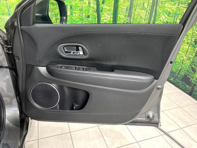 ヴェゼル ハイブリッドＺ・ホンダセンシング　純正８型ナビ　バックカメラ　前席シートヒーター　電動パーキングブレーキ　ＬＥＤヘッド＆フォグランプ　スマートキー　Ｂｌｕｅｔｏｏｔｈ再生　ＥＴＣ　ドライブレコーダー　純正１７インチアルミ　禁煙車（44枚目）