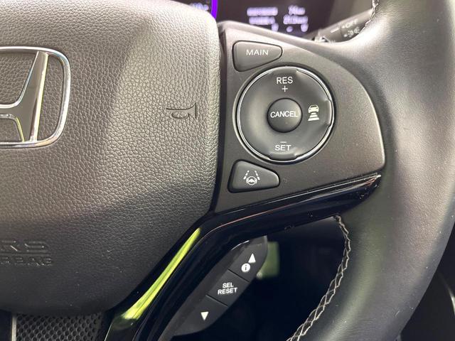 ヴェゼル ハイブリッドＺ・ホンダセンシング　純正８型ナビ　バックカメラ　前席シートヒーター　電動パーキングブレーキ　ＬＥＤヘッド＆フォグランプ　スマートキー　Ｂｌｕｅｔｏｏｔｈ再生　ＥＴＣ　ドライブレコーダー　純正１７インチアルミ　禁煙車（49枚目）