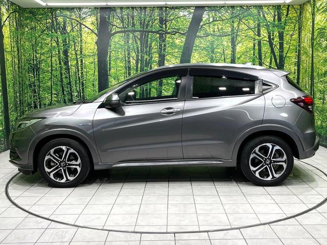 ヴェゼル ハイブリッドＺ・ホンダセンシング　純正８型ナビ　バックカメラ　前席シートヒーター　電動パーキングブレーキ　ＬＥＤヘッド＆フォグランプ　スマートキー　Ｂｌｕｅｔｏｏｔｈ再生　ＥＴＣ　ドライブレコーダー　純正１７インチアルミ　禁煙車（64枚目）