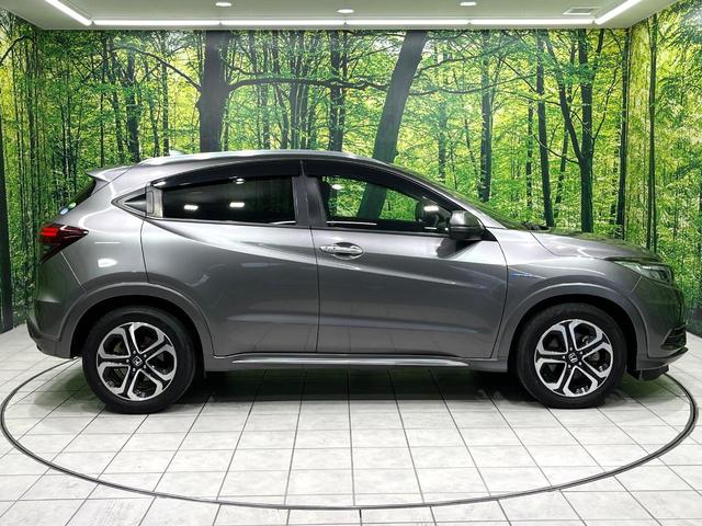 ヴェゼル ハイブリッドＺ・ホンダセンシング　純正８型ナビ　バックカメラ　前席シートヒーター　電動パーキングブレーキ　ＬＥＤヘッド＆フォグランプ　スマートキー　Ｂｌｕｅｔｏｏｔｈ再生　ＥＴＣ　ドライブレコーダー　純正１７インチアルミ　禁煙車（67枚目）