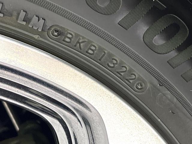 ヴェゼル ハイブリッドＺ・ホンダセンシング　純正８型ナビ　バックカメラ　前席シートヒーター　電動パーキングブレーキ　ＬＥＤヘッド＆フォグランプ　スマートキー　Ｂｌｕｅｔｏｏｔｈ再生　ＥＴＣ　ドライブレコーダー　純正１７インチアルミ　禁煙車（71枚目）