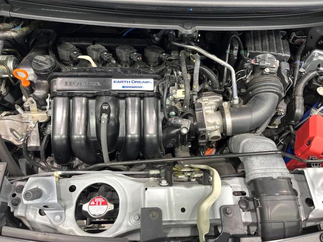 フリードハイブリッド ハイブリッド・Ｇホンダセンシング　純正９型ナビ　バックカメラ　両側電動スライドドア　前席シートヒーター　アダプティブクルーズコントロール　スマートキー　ＬＥＤヘッド＆フォグランプ　ＥＴＣ　ドライブレコーダー　アイドリングストップ（19枚目）