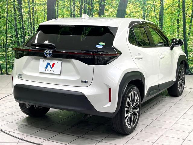 ヤリスクロス ハイブリッドＺ　純正８型ＤＡナビ付　バックカメラ　セーフティセンス　前席シートヒーター　電動パーキングブレーキ　パワーシート　オートマチックハイビーム　ＥＴＣ　ドライブレコーダー　スマートキー　禁煙車（16枚目）