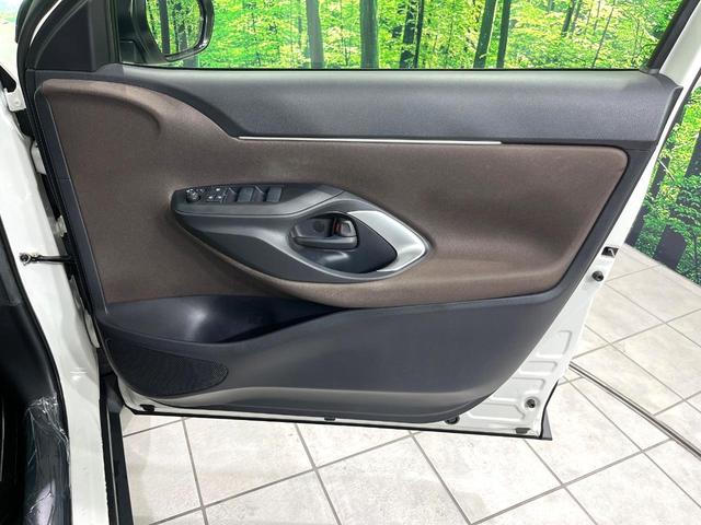 ヤリスクロス ハイブリッドＺ　純正８型ＤＡナビ付　バックカメラ　セーフティセンス　前席シートヒーター　電動パーキングブレーキ　パワーシート　オートマチックハイビーム　ＥＴＣ　ドライブレコーダー　スマートキー　禁煙車（41枚目）