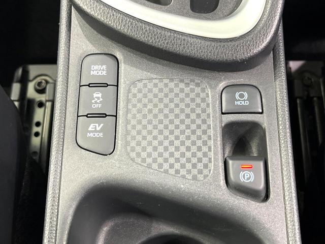 ヤリスクロス ハイブリッドＺ　純正８型ＤＡナビ付　バックカメラ　セーフティセンス　前席シートヒーター　電動パーキングブレーキ　パワーシート　オートマチックハイビーム　ＥＴＣ　ドライブレコーダー　スマートキー　禁煙車（52枚目）