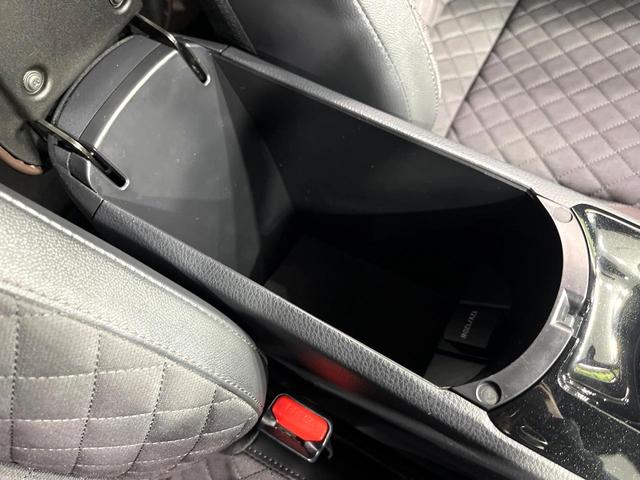 Ｃ－ＨＲ Ｇ　モデリスタエアロ　純正９型ナビ　ブラインドスポットモニター　レーダークルーズコントロール　コーナーセンサー　シーケンシャルターンランプ　バックカメラ　ハーフレザーシート　ドライブレコーダー　禁煙車（43枚目）