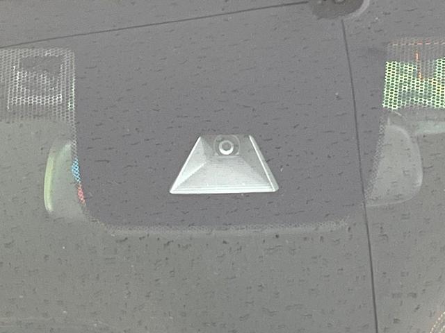 Ｎ－ＯＮＥ ＲＳ　ターボ　純正８型ナビ　バックカメラ　ホンダセンシング　前席シートヒーター　電動パーキングブレーキ　アダプティブクルーズコントロール　ＥＴＣ　ドライブレコーダー　純正１５インチアルミ　禁煙車（6枚目）