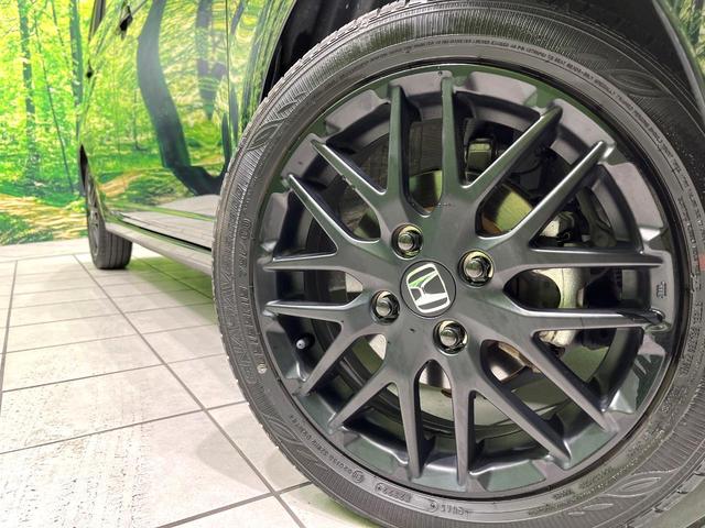 Ｎ－ＯＮＥ ＲＳ　ターボ　純正８型ナビ　バックカメラ　ホンダセンシング　前席シートヒーター　電動パーキングブレーキ　アダプティブクルーズコントロール　ＥＴＣ　ドライブレコーダー　純正１５インチアルミ　禁煙車（13枚目）