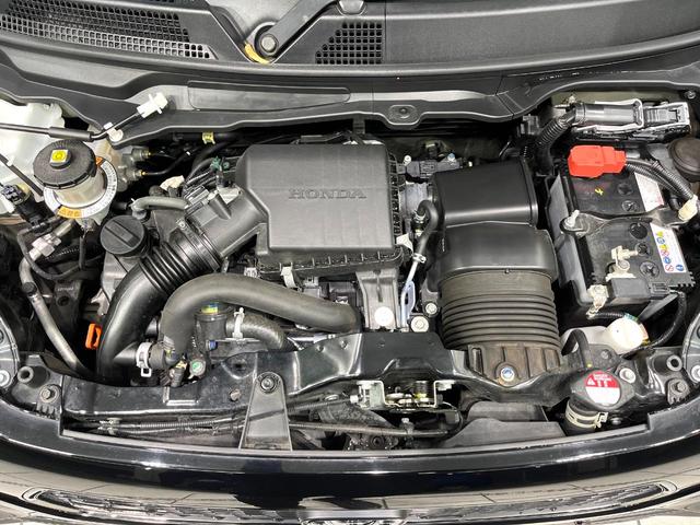 Ｎ－ＯＮＥ ＲＳ　ターボ　純正８型ナビ　バックカメラ　ホンダセンシング　前席シートヒーター　電動パーキングブレーキ　アダプティブクルーズコントロール　ＥＴＣ　ドライブレコーダー　純正１５インチアルミ　禁煙車（18枚目）