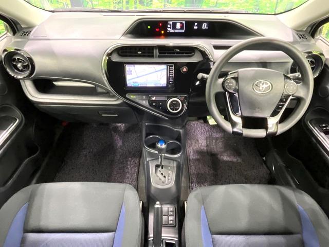 アクア S 純正ナビ バックカメラ キーレス オートエアコン ステアリングスイッチ ビルトインETC Bluetooth再生 電動格納ミラー ヘッドライトレベライザー 禁煙車(2枚目)