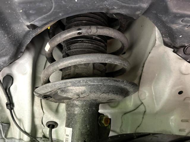 アクア S 純正ナビ バックカメラ キーレス オートエアコン ステアリングスイッチ ビルトインETC Bluetooth再生 電動格納ミラー ヘッドライトレベライザー 禁煙車(20枚目)