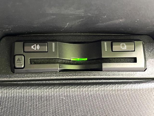 アクア G G’s BIG-X8型ナビ バックカメラ LEDヘッド ETC オートエアコン オートライト ステアリングスイッチ リモコンキー アルミペダル 電動格納ミラー パワーウィンドウ 純正17インチアルミ 禁煙車(5枚目)