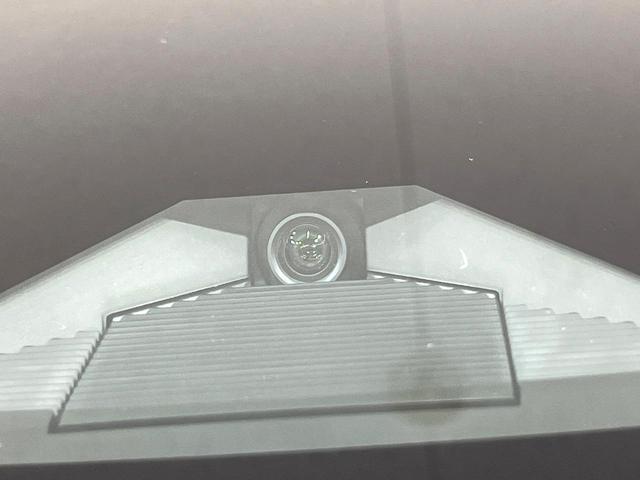 WR-V X 登録済未使用車 8型ホンダコネクトナビ バックカメラ ホンダセンシング LEDヘッド オートエアコン ステアリングスイッチ スマートキー 電動格納ミラー パワーウィンドウ 充電用USBジャック(5枚目)