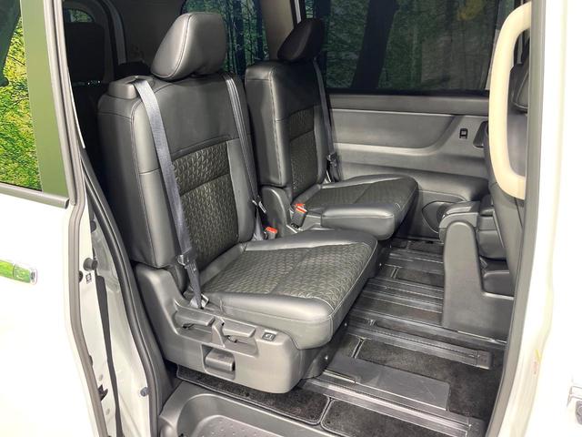 セレナ e-パワー ハイウェイスターV 純正12.3型ナビ アラウンドビューモニター インテリジェントエマージェンシーブレーキ プロパイロット 両側電動スライドドア シートヒーター ブラインドスポットモニター デジタルインナーミラー 禁煙車(8枚目)