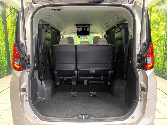 ノア G 純正10.5型ナビ 13.2型フリップダウンモニター 両側電動スライドドア セーフティセンス パノラミックビューモニター ユニバーサルステップ 前席シートヒーター ETC2.0 ドラレコ 禁煙車(11枚目)