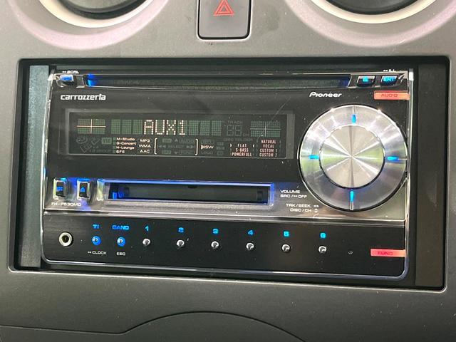 ノート ライダー ドライブレコーダー オーディオ スマートキー 革巻きステアリング アイドリングストップ 電動格納ミラー 純正15インチアルミ ヘッドライトレベライザー バニティミラー プライバシーガラス(4枚目)