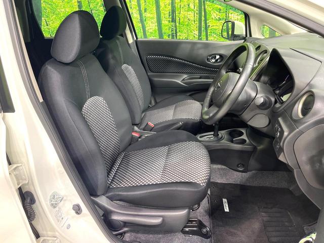 ノート ライダー ドライブレコーダー オーディオ スマートキー 革巻きステアリング アイドリングストップ 電動格納ミラー 純正15インチアルミ ヘッドライトレベライザー バニティミラー プライバシーガラス(8枚目)