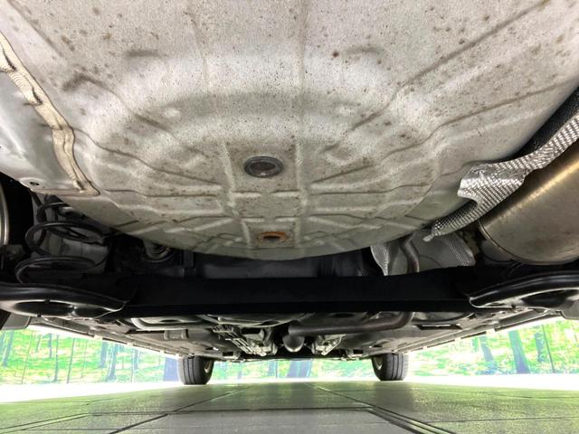 ノート ライダー ドライブレコーダー オーディオ スマートキー 革巻きステアリング アイドリングストップ 電動格納ミラー 純正15インチアルミ ヘッドライトレベライザー バニティミラー プライバシーガラス(19枚目)