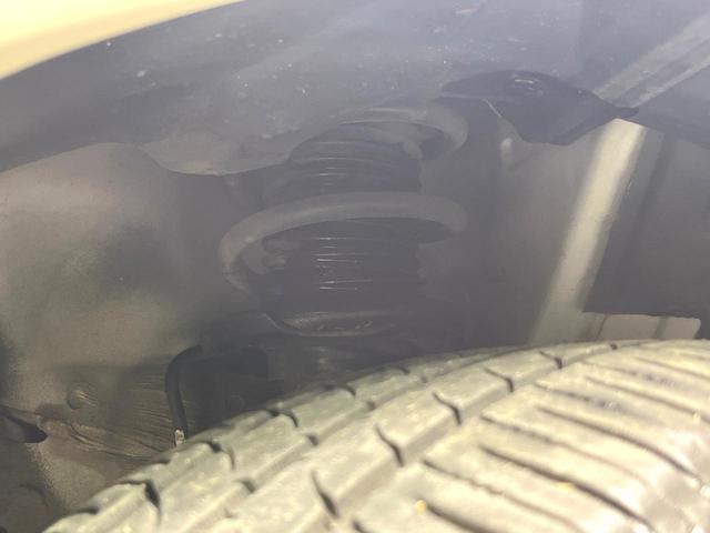 ノート ライダー ドライブレコーダー オーディオ スマートキー 革巻きステアリング アイドリングストップ 電動格納ミラー 純正15インチアルミ ヘッドライトレベライザー バニティミラー プライバシーガラス(20枚目)